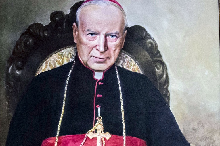 ▲	Proces beatyfikacyjny rozpoczął się osiem lat  po śmierci kardynała.
