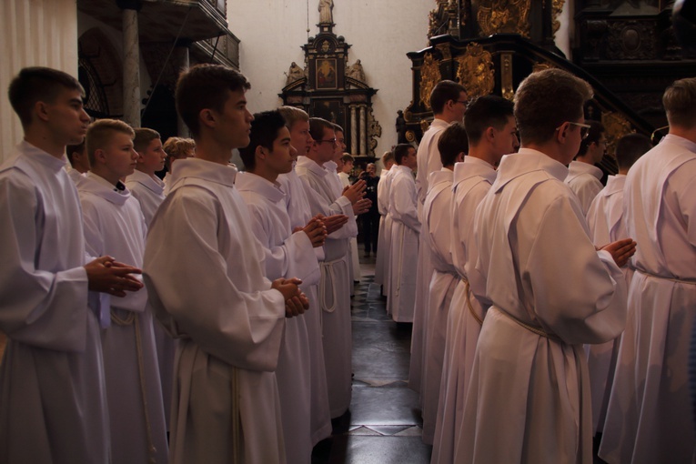 Nowi ceremoniarze archidiecezji gdańskiej.