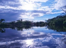 W Amazonii poświecono kolejny statek-szpital