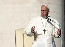 Papież przeprosił za kradzież amazońskich figurek z rzymskiego kościoła