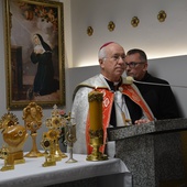 W Nocy Świętych w Głownie uczestniczył bp Andrzej F. Dziuba. 