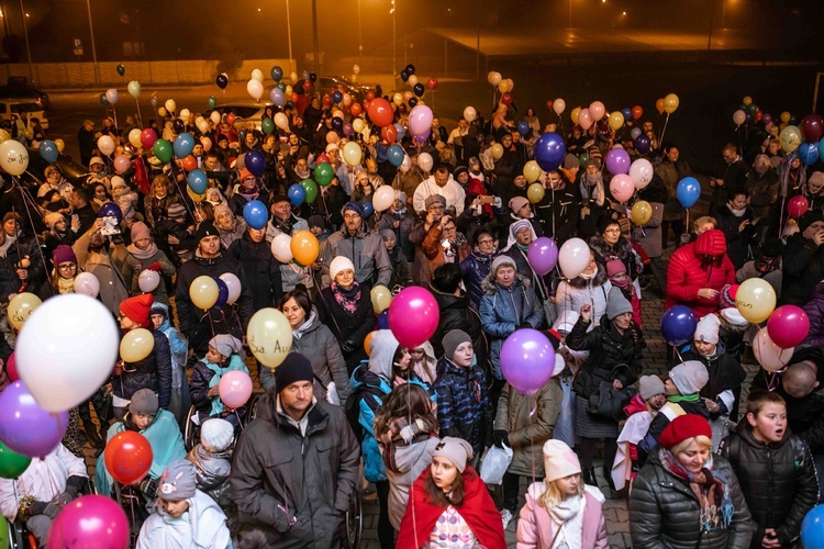 Marsz Wszystkich Świętych w Kątach Wrocławskich