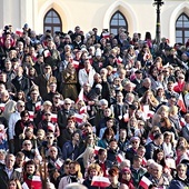 Każdego roku tłumy lublinian biorą udział w obchodach niepodległościowych.