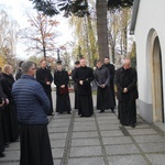 Modlitwa za zmarłych kapłanów