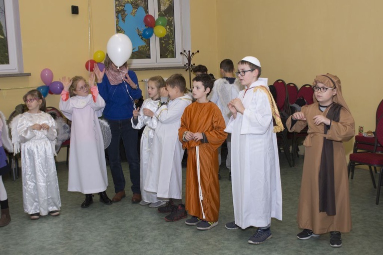 ​Bal Wszystkich Świętych dla dzieci z całej diecezji w Gorzowi Wlkp.