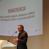 Konferejcę moderował ks. dr hab. Arkadiusz Wuwer, prof. UŚ.