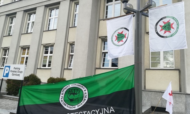 Katowice. Negocjacje w Polskiej Grupie Górniczej. Związkowcy chcą podwyżek dla górników