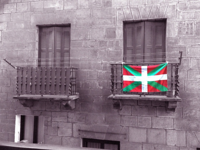 Parlament Kraju Basków domaga się referendum w sprawie secesji