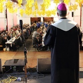 Studenci oraz dominikanie zapraszają bezdomnych i ubogich na wigilię w Gdańsku