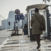 Zima to najtrudniejszy czas dla osób bez dachu nad głową. Potrzebują pomocy.