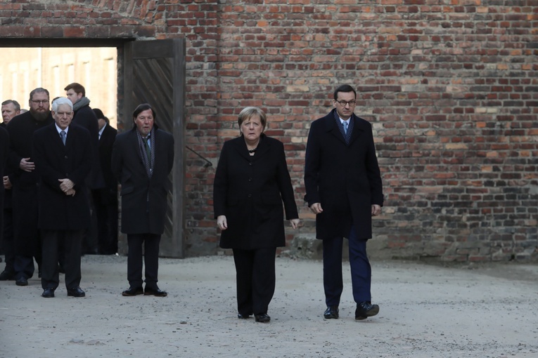 Merkel w Auschwitz-Birkenau: Odczuwam...