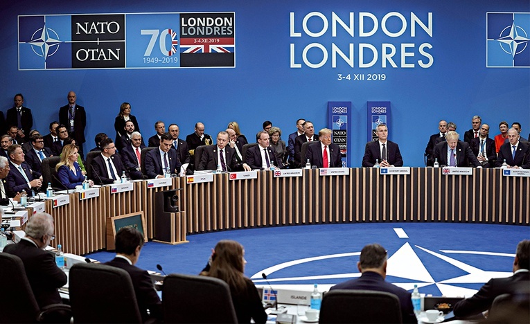 Londyński szczyt NATO  nie ujawnił dramatycznych różnic istniejących między członkami Sojuszu.