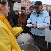 Krakowska kuria: Do abp. Marka Jędraszewskiego nie dotarło zaproszenie na Wigilię dla Osób Bezdomnych i Potrzebujących