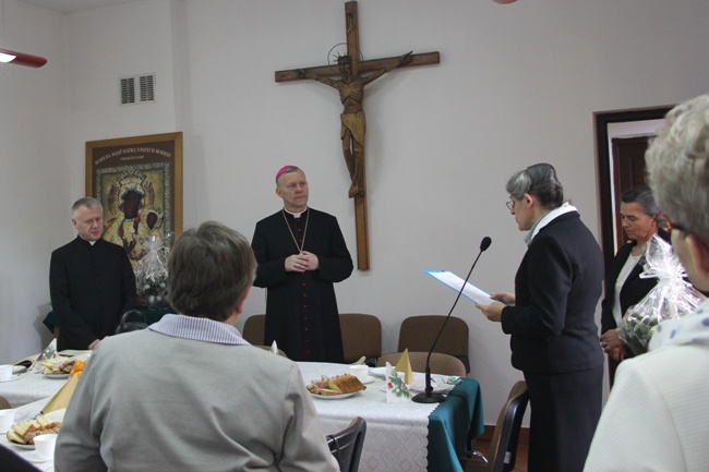 W imieniu sióstr zakonnych świąteczne życzenia gościom złożyła s. Elżbieta Kowacz, służka NMP Niepokalanej.