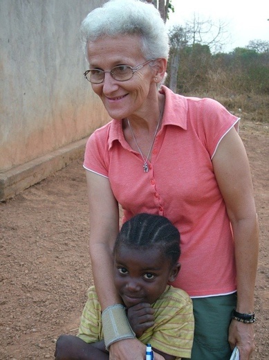 Ewa Gawin pracuje w Kamerunie.