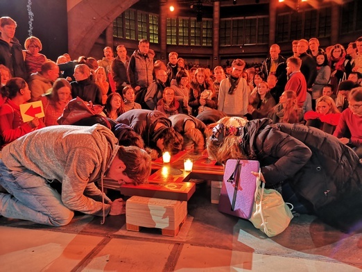 ESM we Wrocławiu: Transmisja modlitwy śpiewami z Taizé (29 grudnia)