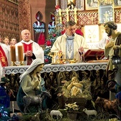 ▼	Biskup Pindel przewodniczył noworocznej Mszy św. w Komorowicach.