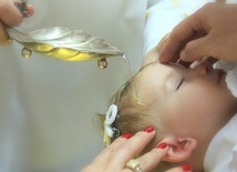 Kaplica Sykstyńska : Papież ochrzcił 32 niemowląt