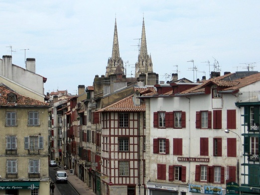 Francja: Kolejne akty wandalizmu w kościołach