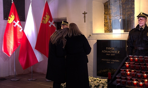 Gdańsk pamięta o Pawle Adamowiczu - wieczorna modlitwa międzywyznaniowa