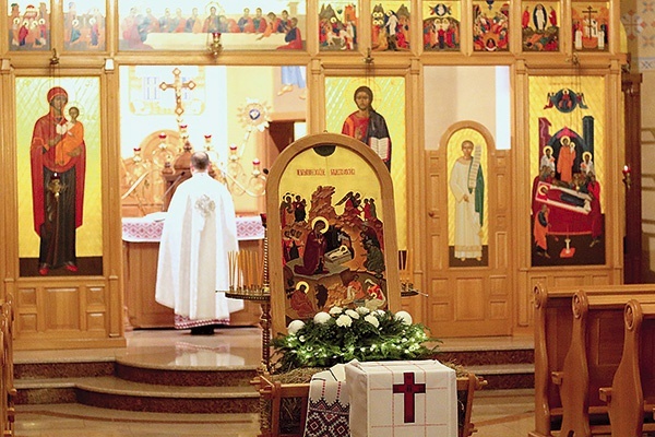 ◄	W ostatnich latach zwiększa się liczba wiernych wschodnich obrządków mieszkających na Dolnym Śląsku.