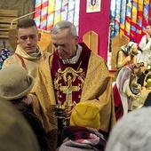 ▲	– W Kościele szukajmy modlitwy, adoracji i Eucharystii – zachęcał w płockiej Stanisławówce hierarcha.