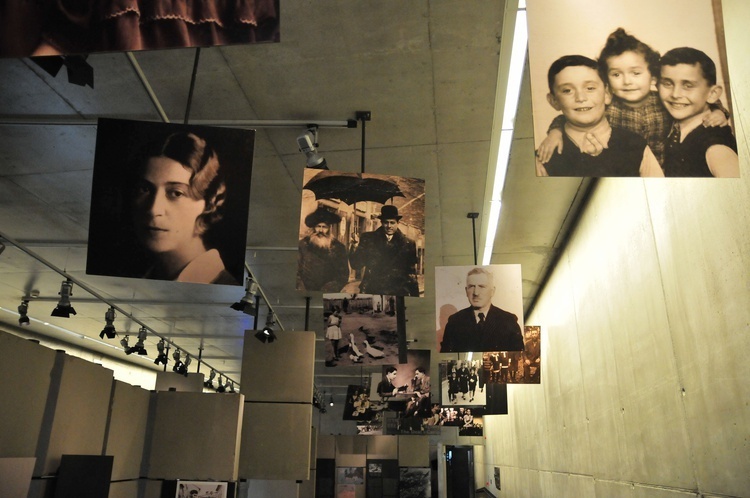 Obchodzimy Międzynarodowy Dzień Pamięci o ofiarach Holokaustu 
