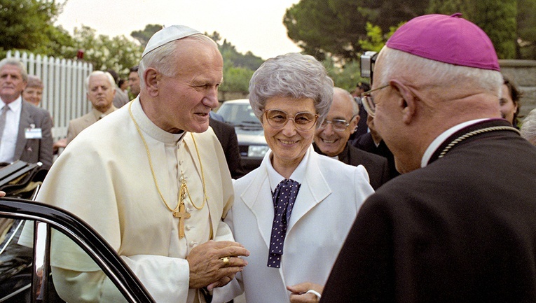 Jan Paweł II z wizytą w Międzynarodowym Centrum Ruchu Focolari  w Rocca di Papa,  19 sierpnia 1984 r.