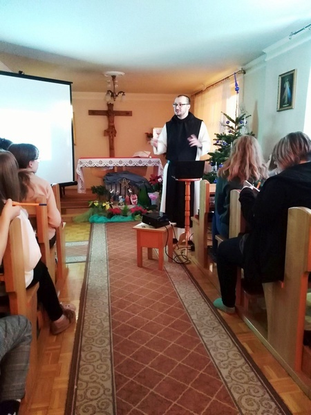 Rekolekcje dla dziewcząt u sióstr elżbietanek cieszyńskich w Zabrzegu - 2020