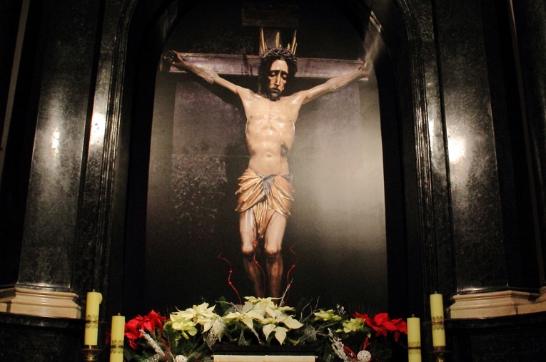 Krucyfiks Baryczków wraca po renowacji do katedry