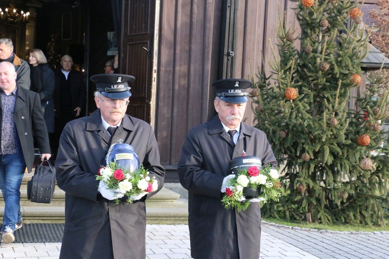 Więcławice Stare: Pogrzeb Andrzeja i Zofii Dyakowskich