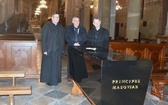Przy książęcych grobach w katedrze płockiej