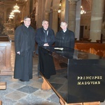 Przy książęcych grobach w katedrze płockiej