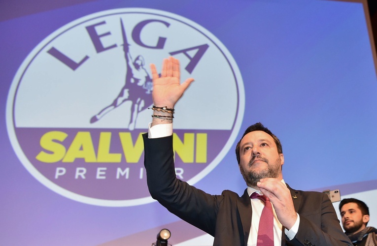 Matteo Salvini zasugerował, że Włochy mogłyby pójść śladem Wielkiej Brytanii, która wystąpiła z UE