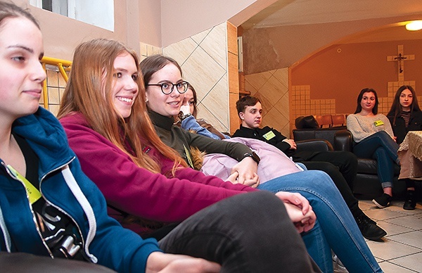 Młodzież spotkała się w domu rekolekcyjnym w Kołobrzegu-Podczelu.