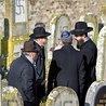 Żydowskie cmentarze  we Francji są coraz częściej bezczeszczone.