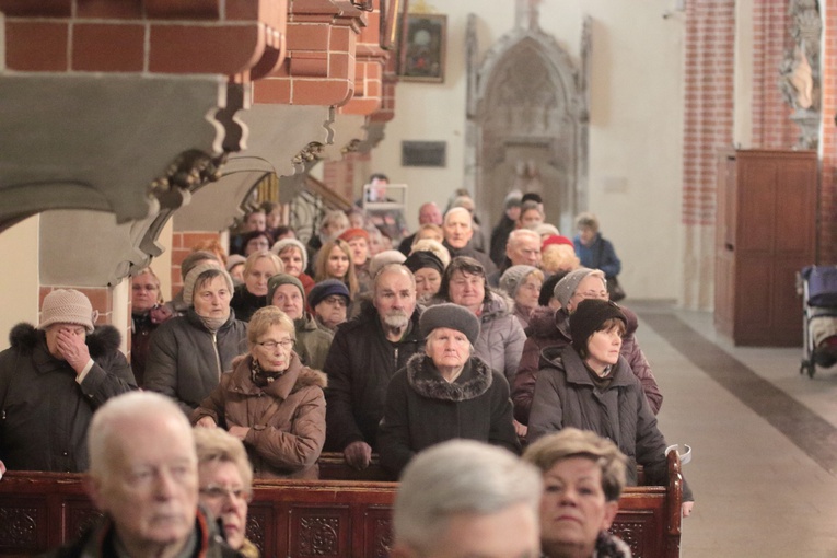 Środa Popielcowa w legnickiej katedrze