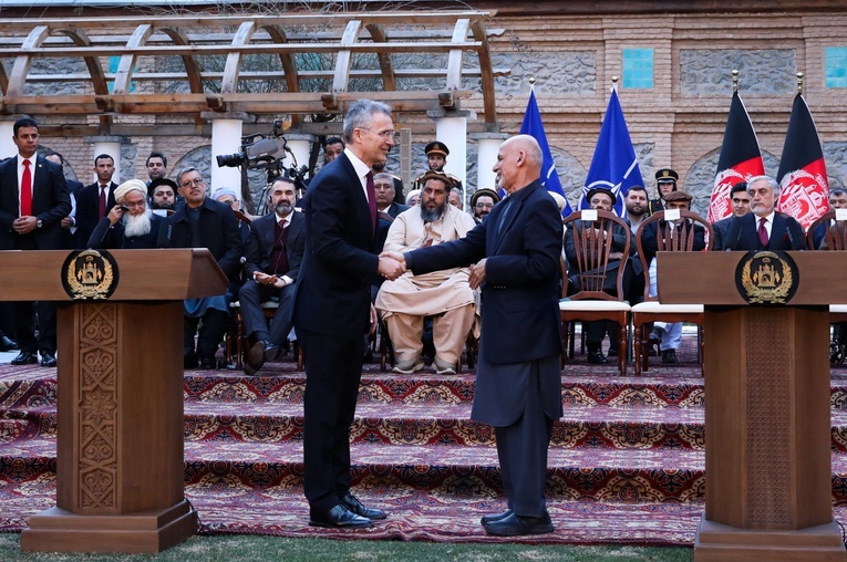 Podpisano porozumienie pokojowe kończące 18-letni konflikt wojenny w Afganistanie