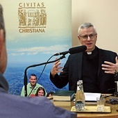 – Potrzebujemy dziś otwarcia na aktualną moc z góry – apelował wrocławski biskup pomocniczy.
