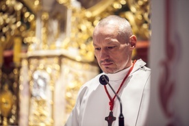Tadeusz Dubicki przygotowuje się do święceń diakonatu stałego.