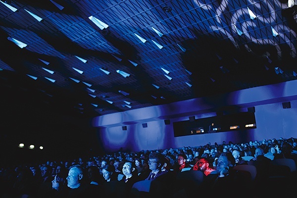 Od 2016 r. gala finałowa odbywa się w krakowskim kinie „Kijów”.