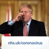 W. Brytania: Naukowcy wzywają rząd do zmiany strategii walki z koronawirusem
