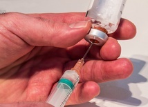 Rozpoczynają się testy szczepionki przeciw koronawirusowi