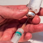 Rozpoczynają się testy szczepionki przeciw koronawirusowi