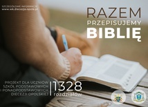 Ręcznie będą przepisywali Pismo Święte