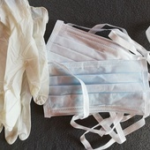 35 krawcowych szyje maseczki dla szpitali. W tym trzy kobiety ze statusem uchodźcy