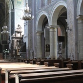 Liturgia Wielkiego Tygodnia będzie sprawowana w pustych kościołach.