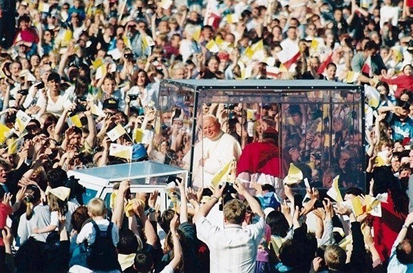 Wspominamy Jana Pawła II