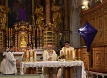 Księża diecezji zielonogórsko-gorzowskiej przekazali 176 tys. zł na pomoc dla szpitali