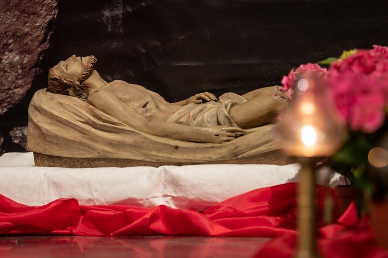 "Odwiedź" Groby Pańskie w archidiecezji wrocławskiej